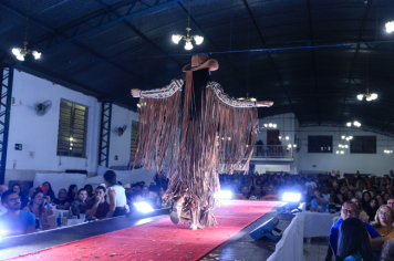 Foto - Desfile da Escolha da Rainha do 34º Rodeio de Bofete