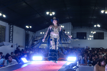 Foto - Desfile da Escolha da Rainha do 34º Rodeio de Bofete
