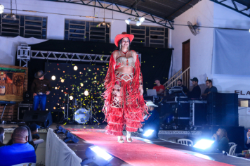 Foto - Desfile da Escolha da Rainha do 34º Rodeio de Bofete