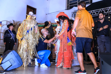 Foto - Desfile da Escolha da Rainha do 34º Rodeio de Bofete