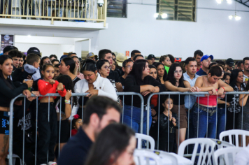 Foto - Desfile da Escolha da Rainha do 34º Rodeio de Bofete
