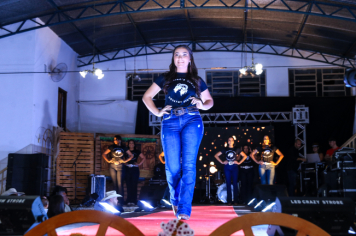 Foto - Desfile da Escolha da Rainha do 34º Rodeio de Bofete