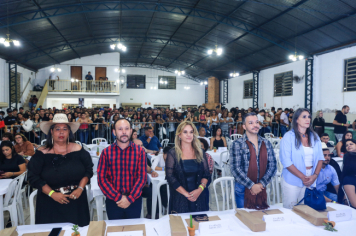 Foto - Desfile da Escolha da Rainha do 34º Rodeio de Bofete
