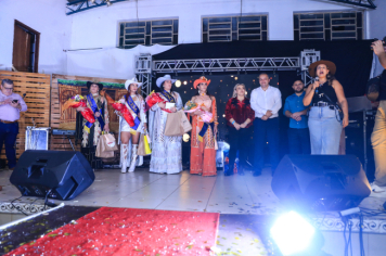 Foto - Desfile da Escolha da Rainha do 34º Rodeio de Bofete