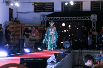 Foto - Desfile da Escolha da Rainha do 34º Rodeio de Bofete