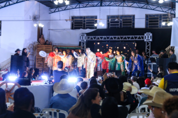 Foto - Desfile da Escolha da Rainha do 34º Rodeio de Bofete