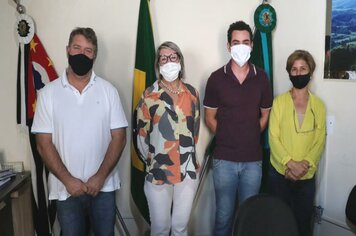 Assessoria da Dep. Estadual, Rita Passos (MDB) visita Gabinete Municipal