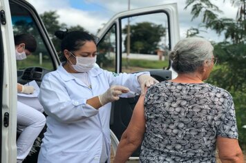 Diretoria de Saúde realiza força tarefa para vacinação nos bairros da zona rural