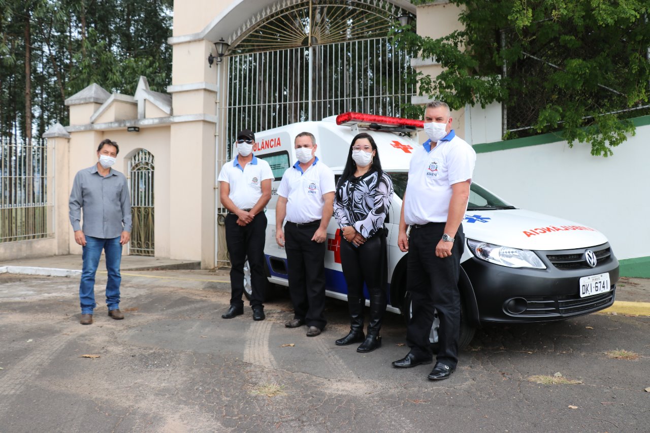 Prefeitura entrega ambulância para a comunidade do bairro da Baronesa