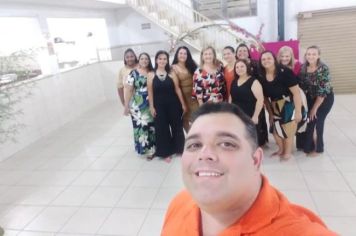 Pra fechar o mês de outubro com chave de ouro, preparamos aos servidores que atuam na educação um jantar em comemoração ao Dia do Servidor Público e dia dos Professores.